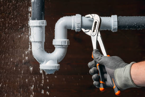 Professional Burst Pipe Repair technician working in Reno, TX